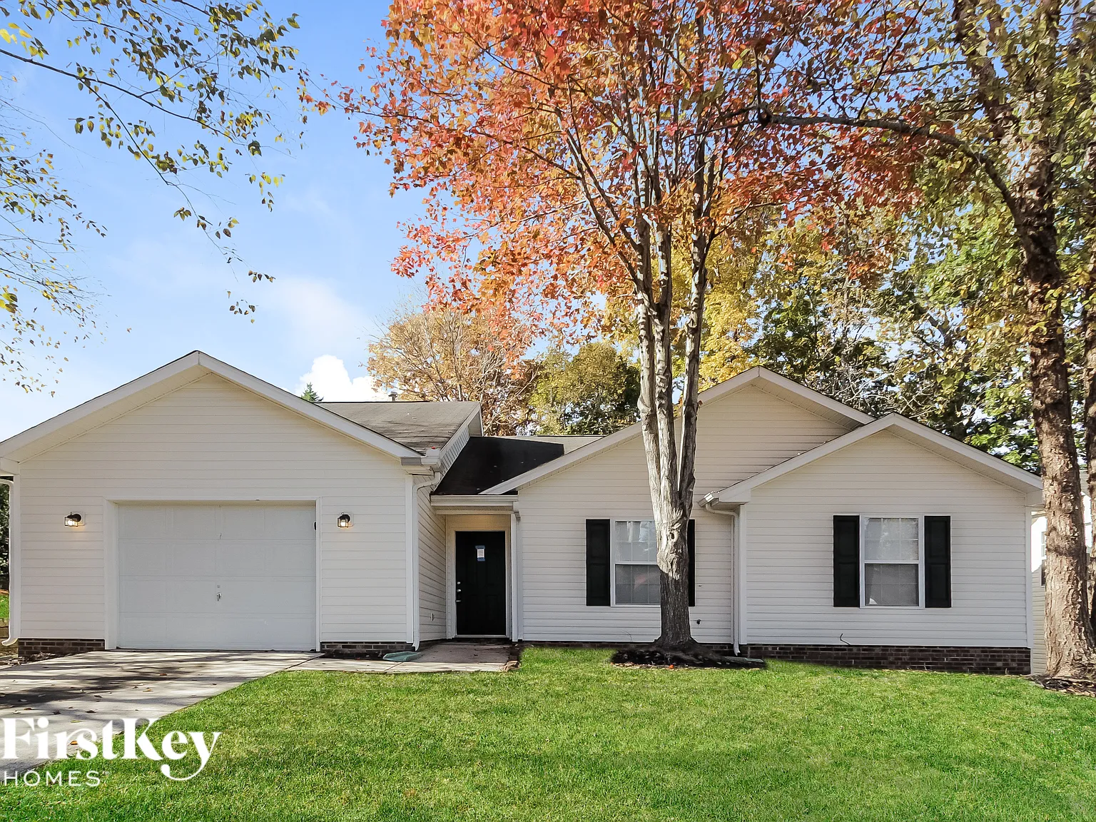 3 bed, 2.0 bath, 1384 sqft, $2,450 — Photo 2
