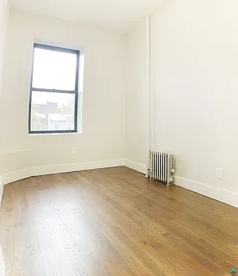 Rented by EXR | media 19