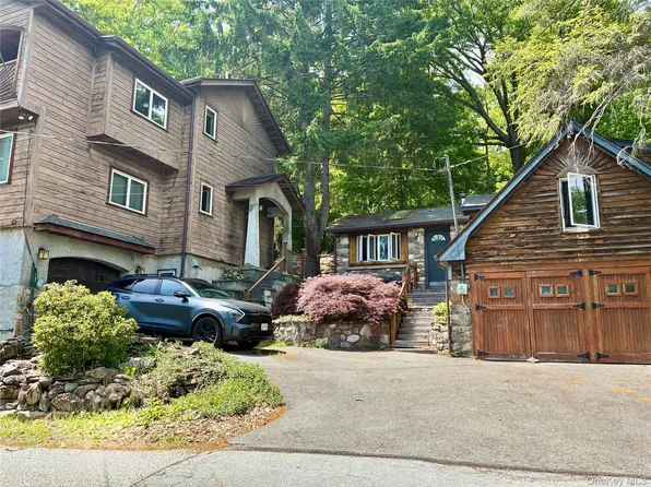17 Seneca Hill, Greenwood Lake, NY 10925