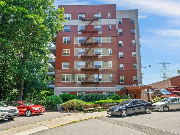 11 Balint Drive #745, Yonkers, NY 10710