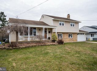 25 Bolton Rd, Hamilton, NJ 08610