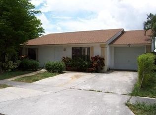 5724 Judd Falls Rd E, Lake Worth, FL 33463