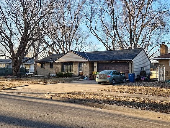 2nd image of 5418 45th Ave N