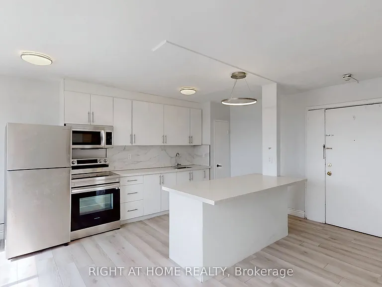 896 Eglinton Ave E #314 — Photo 2