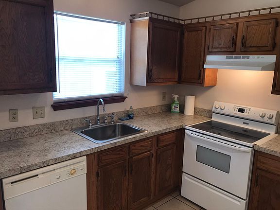 2nd image of 6025 Davon St