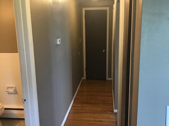 2nd image of 220 Polk St APT 3