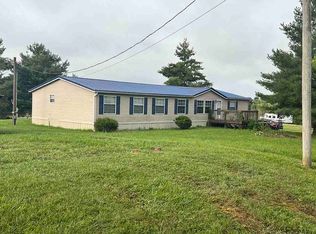 1100 Hammond Rd, Lawrenceburg, KY 40342