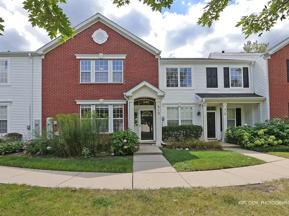 312 S Fieldstone Ct #86, Round Lake, IL 60073