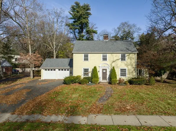 362 Converse St, Longmeadow, MA 01106
