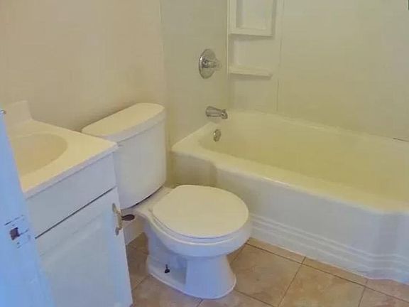 5th image of 3418-3420 Miami St #3418-1F