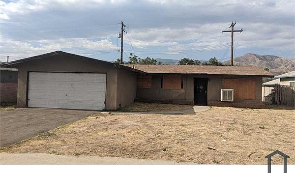 1st image of 26792 Cypress St