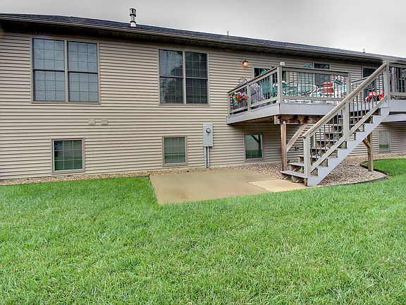 3rd image of 3533 Wysteria Ln