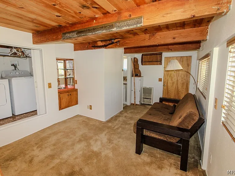 136 Mann Dr — Photo 25