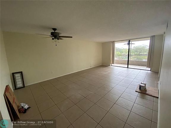 4th image of 100 NW 76th Ave APT 307-2