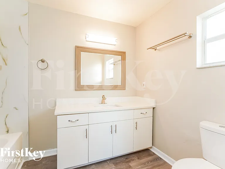2018 NW 9th Pl — Photo 12