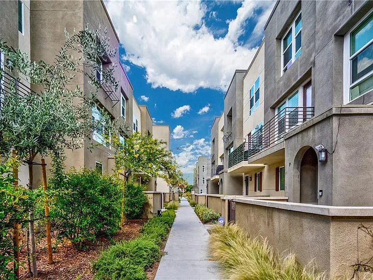 479 Marc Pl — Photo 20