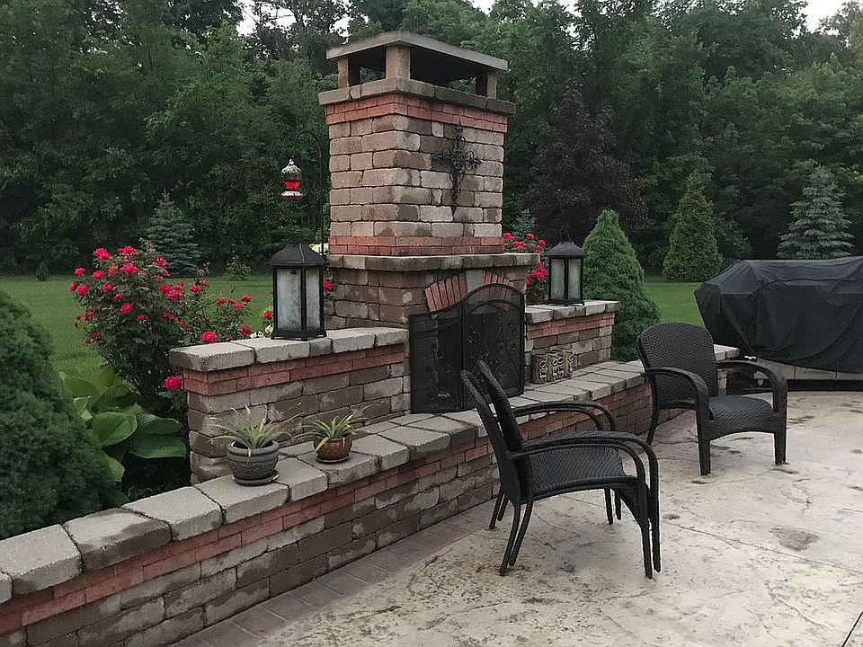 2nd image of 5933 Meese Rd NE