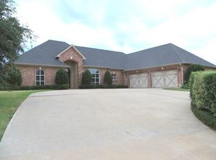 3315 Pondridge Rd, Chickasha, OK 73018