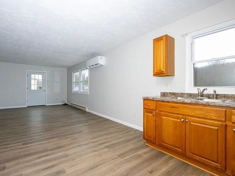 3713 W West Salem Rd #3 — Photo 7