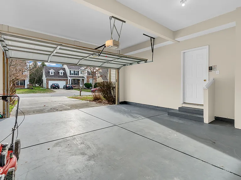 14502 Baldwin Ln — Photo 49