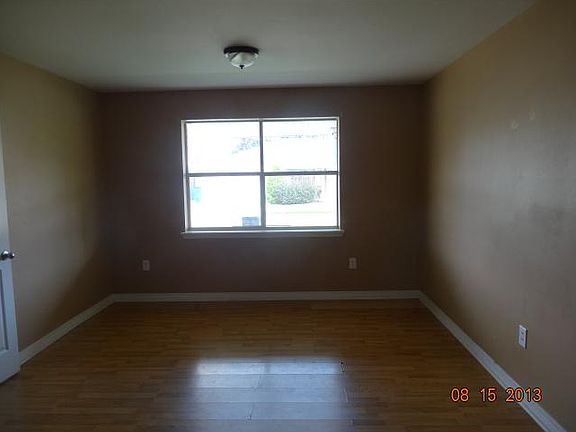 5th image of 2405 Veronica Dr