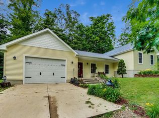 6278 Harrison St, Coloma, MI 49038