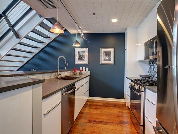 5th image of 101 S 12th St Unit 405
