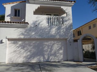 1061 N Henry Dr, Chandler, AZ 85224
