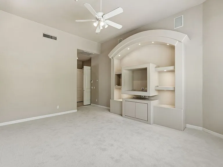 7369 E Del Acero Dr — Photo 26