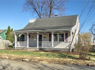 66 Beacon Ct, Bridgeport, CT 06605