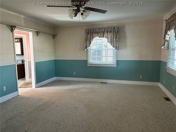 4th image of 4601 Noyes Ave SE