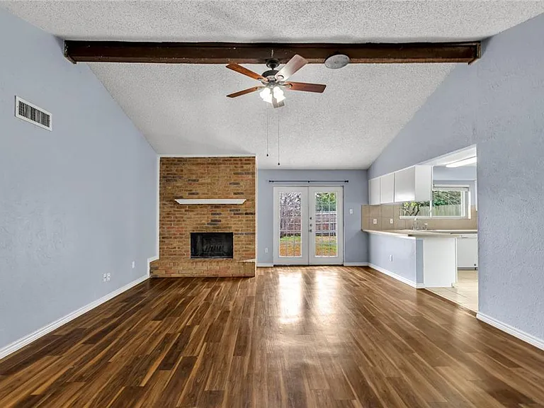7221 Misty Meadow Dr S — Photo 2