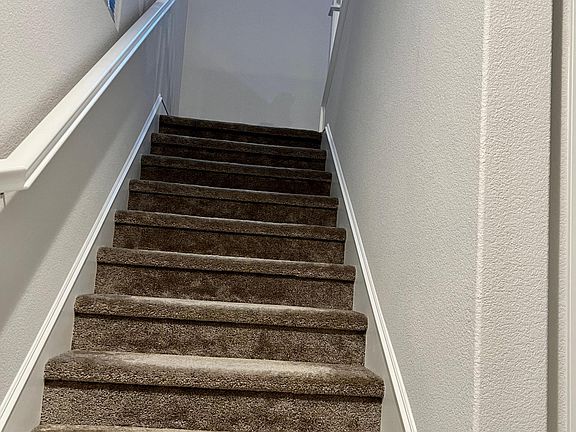 Stairs (1 of 2)