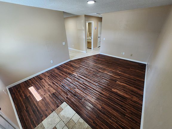 3rd image of 15402 County Road 1501