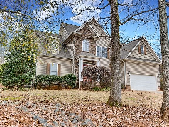 3rd image of 109 Josie Creek Dr
