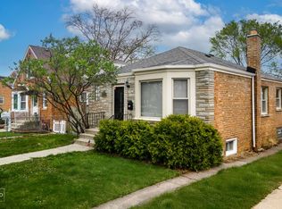 10605 S Troy St, Chicago, IL