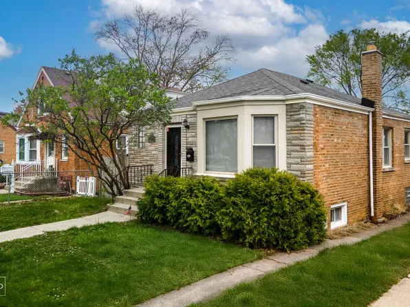 10605 S Troy St, Chicago, IL 60655