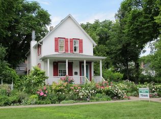 804 Reeves Dr, Grand Forks, ND 58201