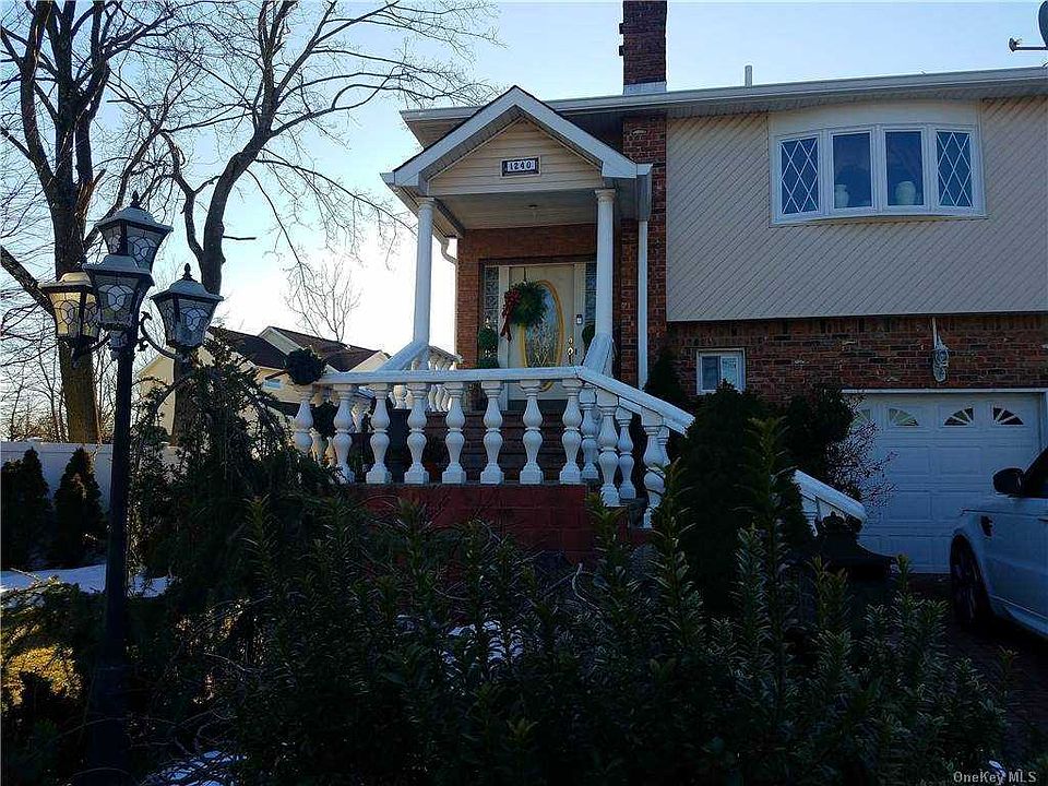1st image of 1240 Oakfield Ave