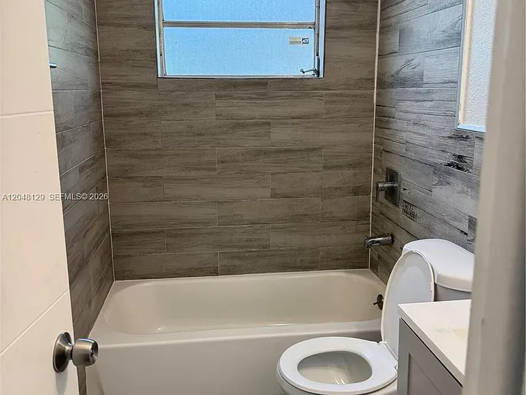 1281 NE 209th Ter — Photo 11