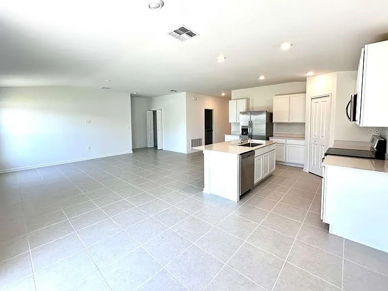 2102 Chris Dr — Photo 19