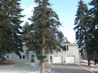 1102 2nd Pl NE, Jamestown, ND 58401
