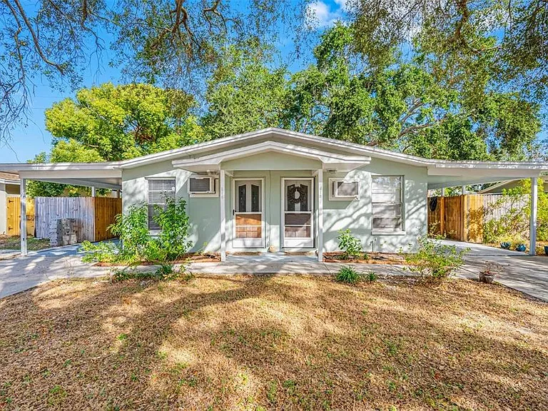 616 Dogwood Ct — Photo 1