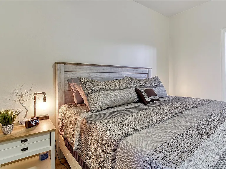 5611 Barletta Dr — Photo 19