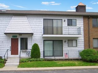 11-8 High Gate Trl, Fairport, NY 14450