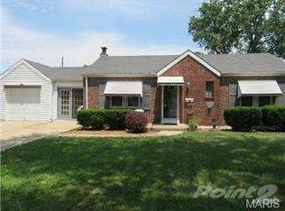 653 Rochester Dr, Saint Louis, MO 63125