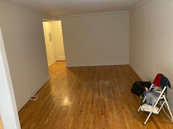 3rd image of 141-30 Pershing Cres #1G