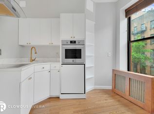 375 W 46th St APT 2E, New York, NY 10036