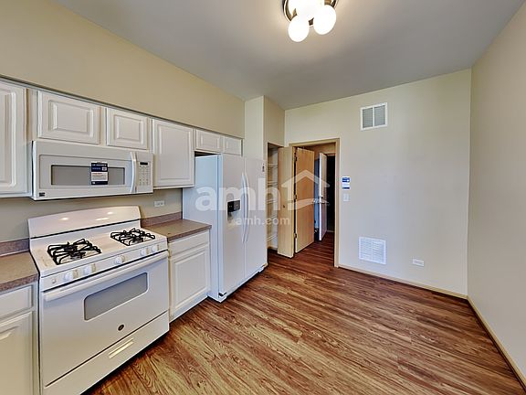 3rd image of 21558 Eich Dr