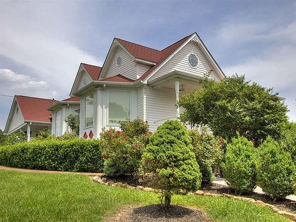 2nd image of 1511 Denton Dr